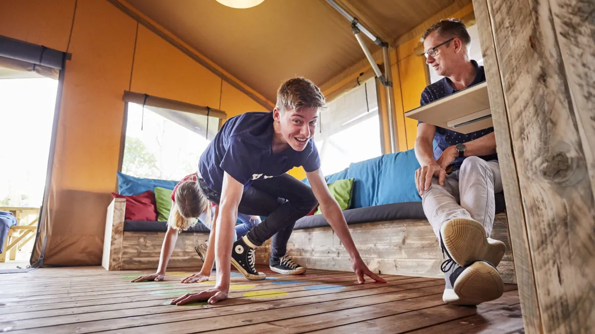 Ter Spegelt Jongen twister Fun Lodge HR