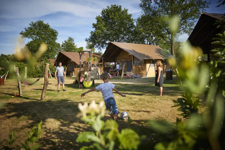 Outback Lodge Comfort overzicht jongens voetballen