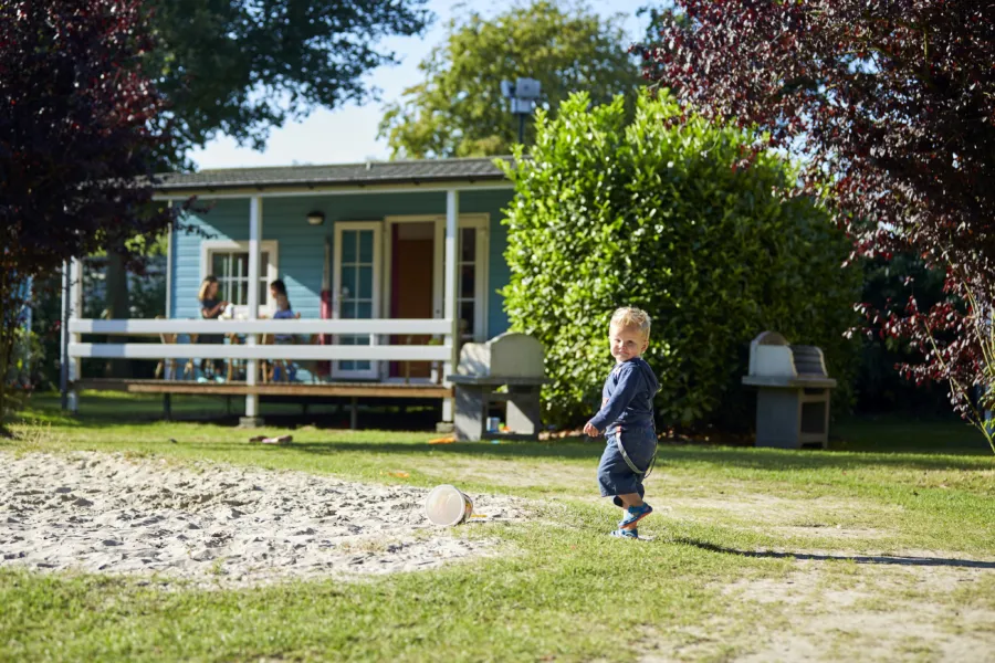 2016 Veranda Chalet jongetje HR