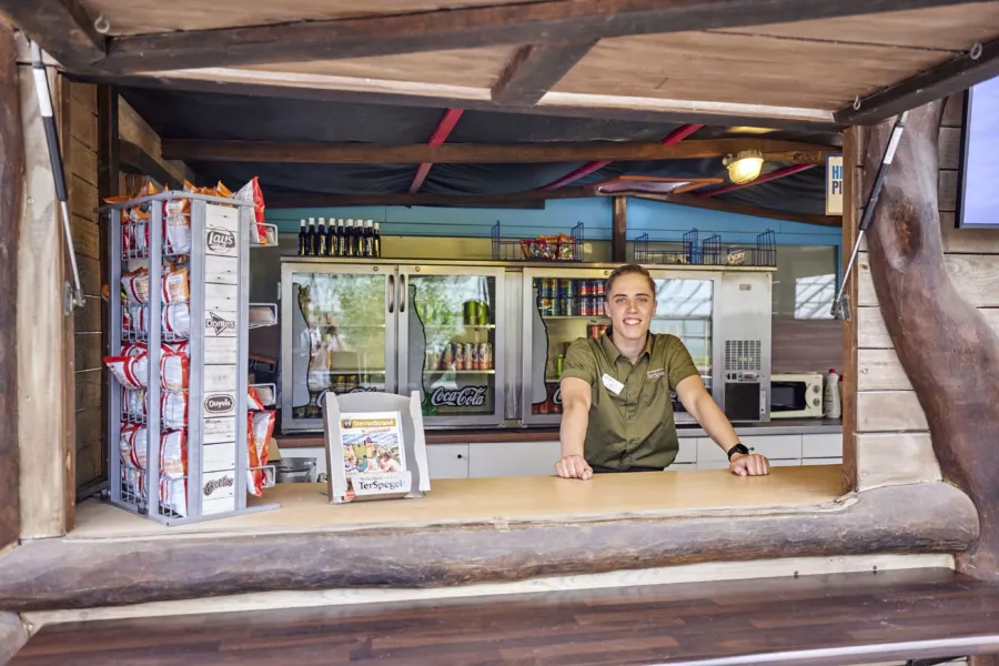 Ter Spegelt Kiosk jongen lachen HR