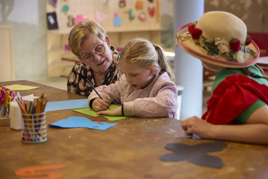 Knutsel Werkplaats Bloos kindje MR