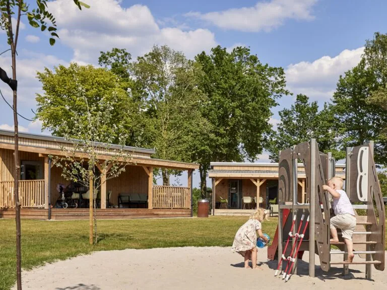 Ter Spegelt Chalet53 kinderen speeltuin HR bijgesneden