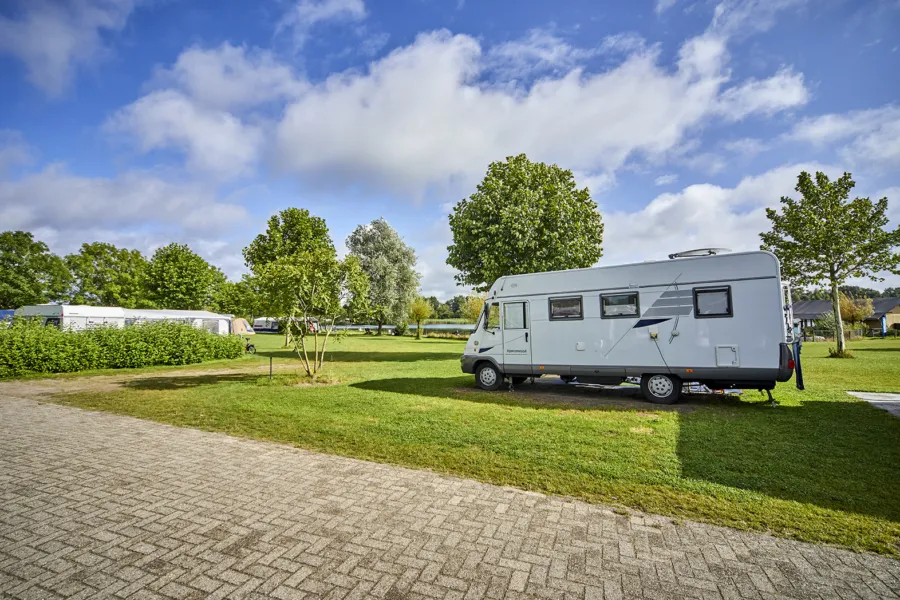 Ter Spegelt camper LR